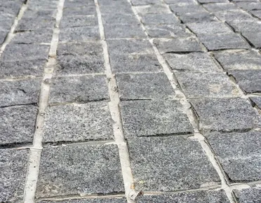Cobble Stone Driveway