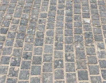 Cobble Stone Driveway