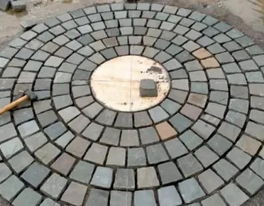 Cobble Stone Driveway