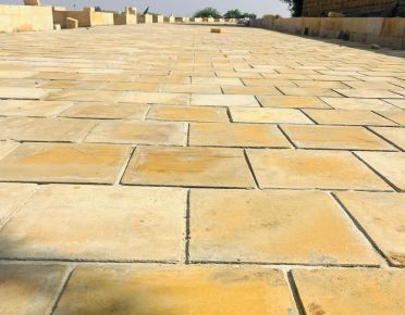 Cobble Stone Driveway