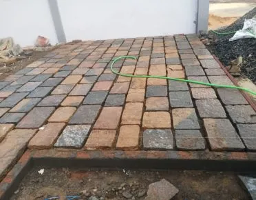 Cobble Stone Driveway