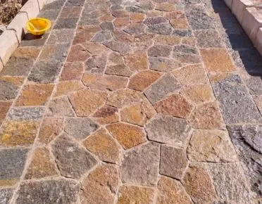 Cobble Stone Driveway