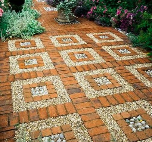 Cobble Stone Garden Path